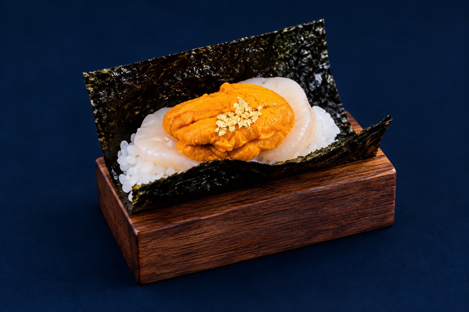 Scallop & Uni Hand Roll